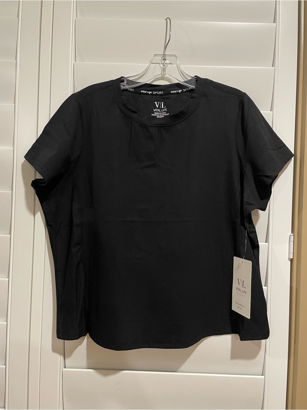 Women’s Black Short-Sleeve Tee